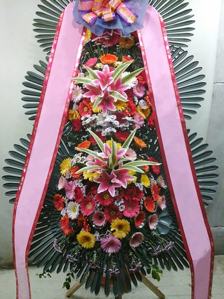 더베네치아 잠실 학회 및 산학 협력단에서 보내신 격식 있는 화환
